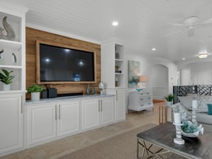 Living Area on 2nd Floor with Flat Screen TV