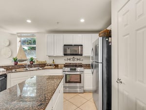 Large open kitchen area