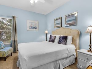 Guest Bedroom with Queen Bed