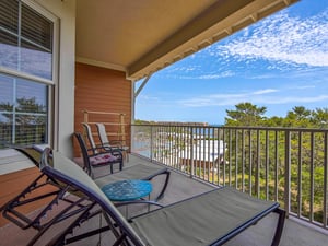 Spacious balcony with plenty of seating