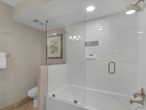 Guest Bath with TubShower Combo