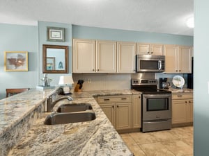 Granite Counterops and Custom Cabinets