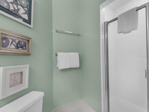 Walk in Shower in Adjoining Guest Bath