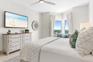 Bedroom 2 with Bay and Harbor Views