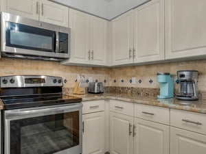 Kitchen with plenty of counter space