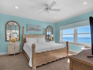 Primary Bedroom with Gulf View