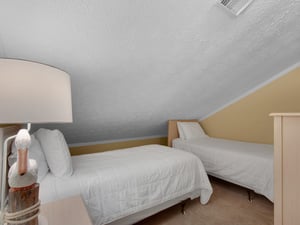 Bedroom 3 in Loft Area with Two Twin Beds