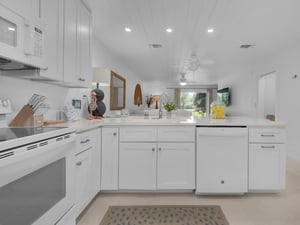 Kitchen with plenty of counter space