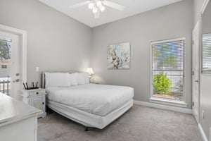 Guest bedroom 1st Floor with queen bed