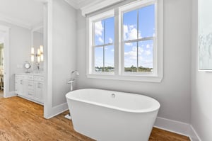 2nd Primary Ensuite with Soaking Tub