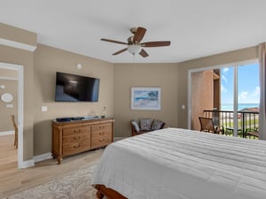 Primary Bedroom with Gulf View