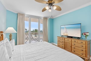 Primary Bedroom with Gulf View