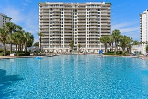 Silver Shells Lagoon Pool