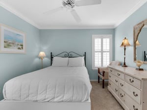 Guest Bedroom with Queen Bed