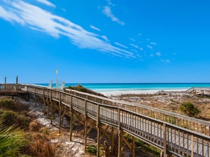 Hidden Dunes Boardwalk to Beach within Walking Distance