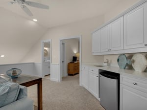 Sitting Area with Wet Bar 2nd Fl Loft