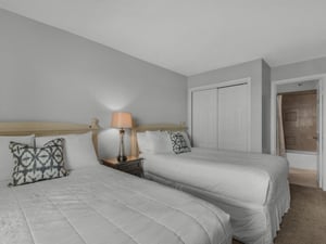 Guest Bedroom with Ensuite Bathroom