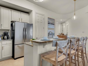 Breakfast Bar at Kitchen Area