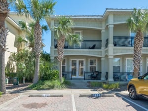 Welcome to Miramar Beach Villas 102