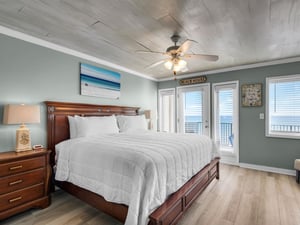 Primary Bedroom with Gulf View