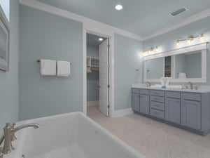 3rd floor  Primary bath with tub and walk in shower