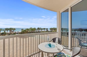 Balcony Dining