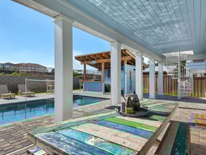 Poolside dining