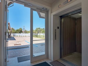 Building Elevator
