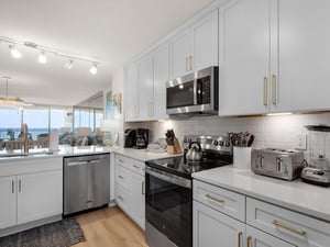 Fully Stocked Kitchen