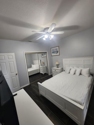 Bedroom 2 with Queen Bed