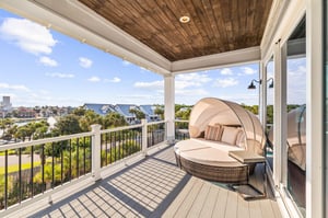 3rd Floor Covered Balcony Lake View