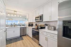 Fully Stocked Kitchen