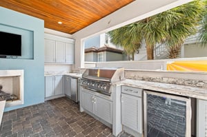 Outdoor Kitchen Area