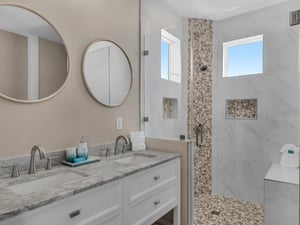 3rd Floor Bathroom 4