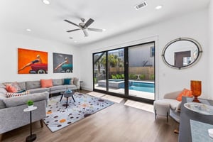 Sitting Area on 1st Floor off Pool