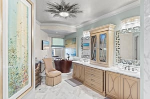 Bathroom 1 with Soaking Tub