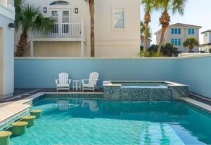 Pool with Spill Over Spa