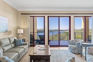 Living Area with Great Lake View
