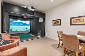 Relax and enjoy watching your Family play Golf