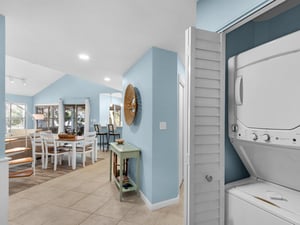 Your inunit washer and dryer make packing light a breeze, while the open dining area invites memorable meals together.
