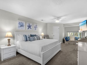 King bed in Primary Bedroom