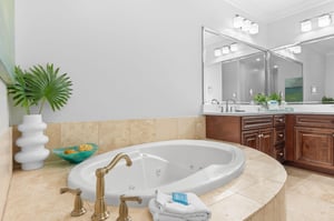 Bathroom 2 on 1st Floor with Large Soaking Tub