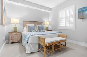 Bedroom 4 with King Bed