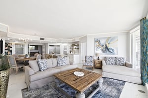 Relax in this stunning openconcept space