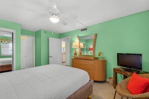 Flat screen Tv in Bedroom 2