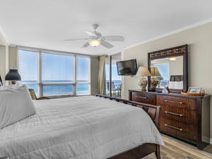 Flat Screen TV and Private Entrance to Patio in Bedroom 1