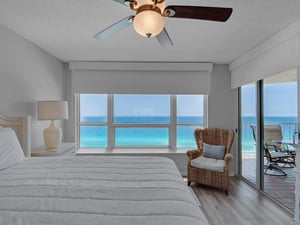 Bedroom 1 with King bed and Gulf Views