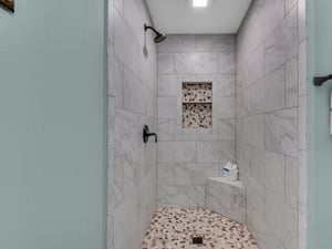 Stunning Walk in Shower in EnSuite Bathroom 3