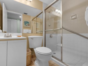 Bathroom 2 with Walkin Shower