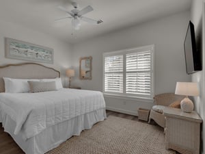 Bedroom 3 with King Bed